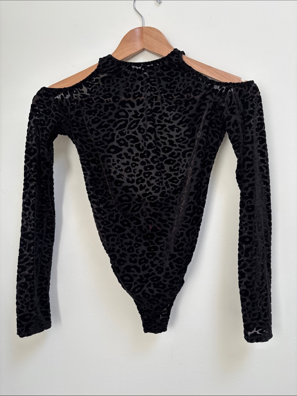 La SENZA Black Velvet Leopard Cold-Shoulder Bodysuit